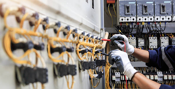 Professional Electrician technician working in Waller, TX